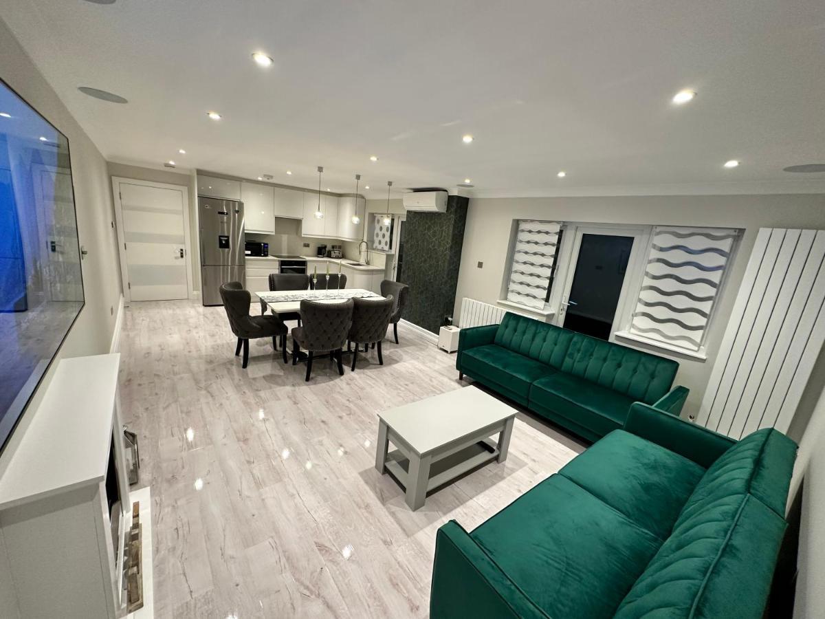 Apartmán Luxury House Greenford  Exteriér fotografie