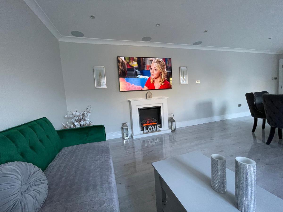 Apartmán Luxury House Greenford  Exteriér fotografie